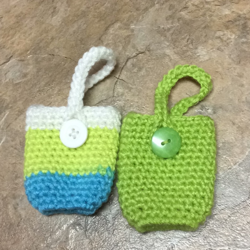 Green blue & white hand sanitizer holder 2 pack - Picture 1 of 5
